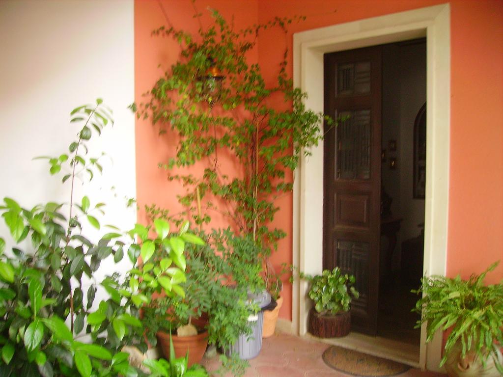 Dimora Del Casale Bed & Breakfast Brindisi Exterior photo